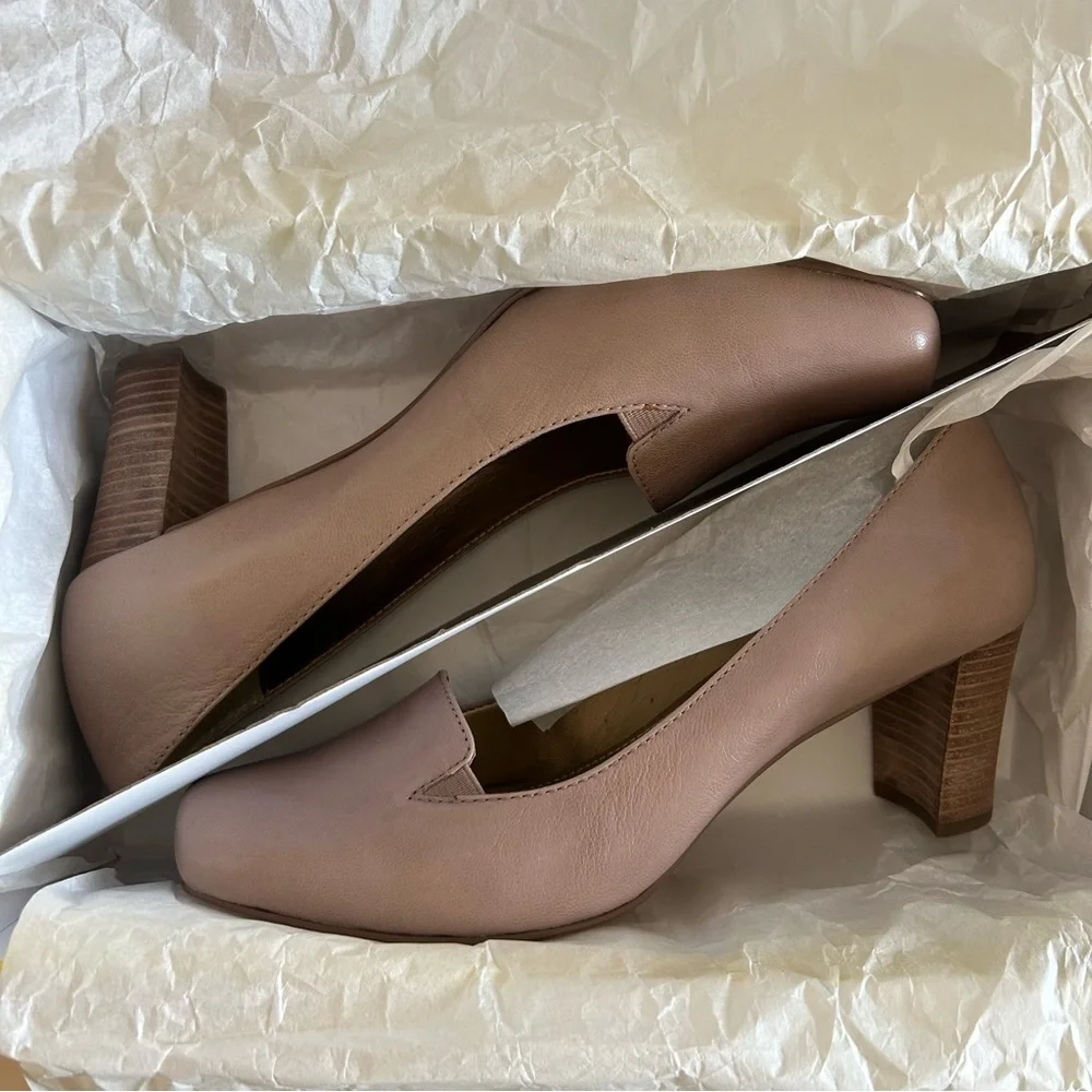 Circa Joan & David Women's Taupe Heeled Pumps
